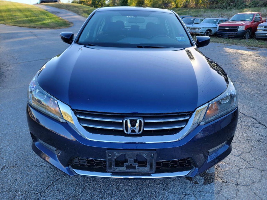 2015 Honda Accord Image 4
