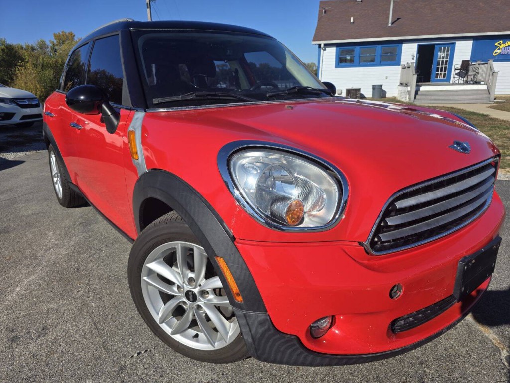 2011 MINI Countryman Image 2