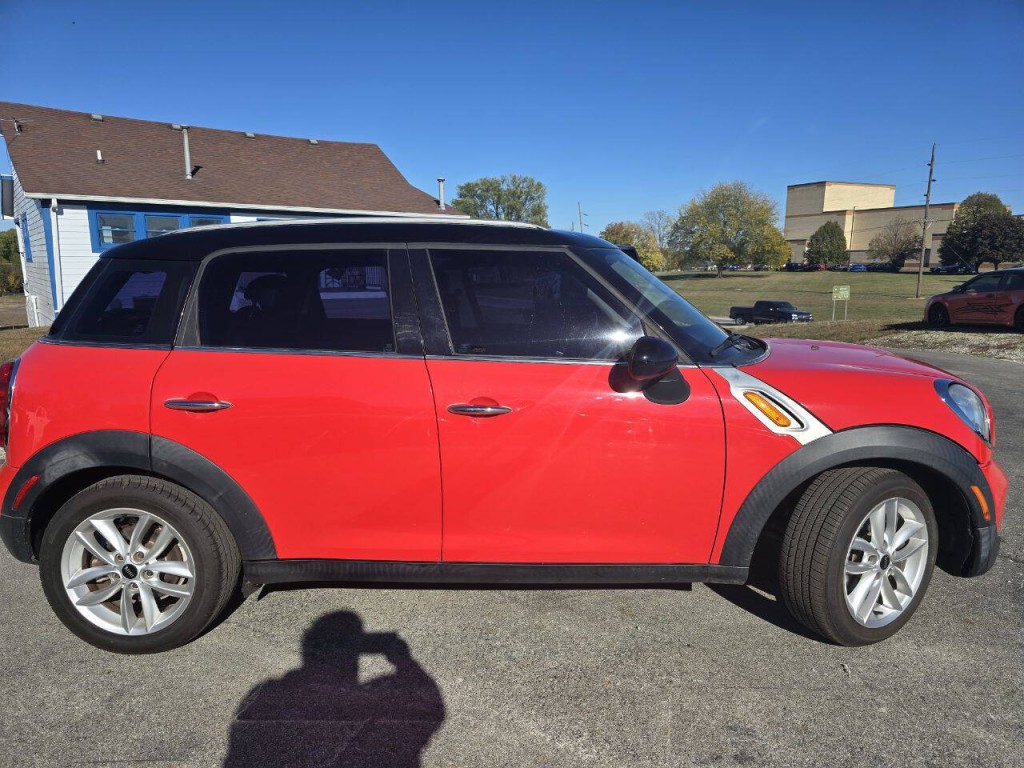 2011 MINI Countryman Image 3