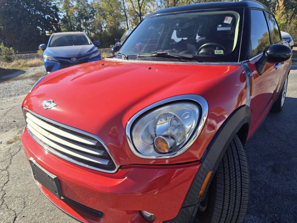2011 MINI Countryman Image 11