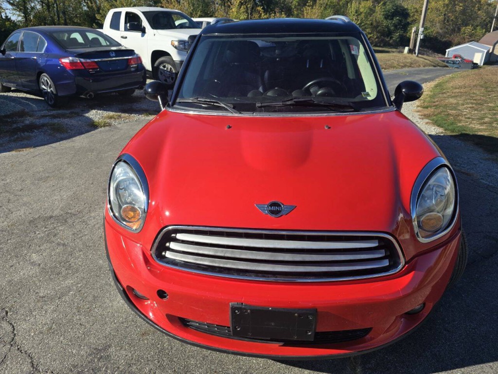 2011 MINI Countryman Image 12