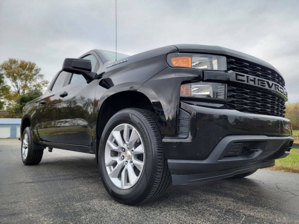 2020 Chevrolet Silverado 1500 Image 1
