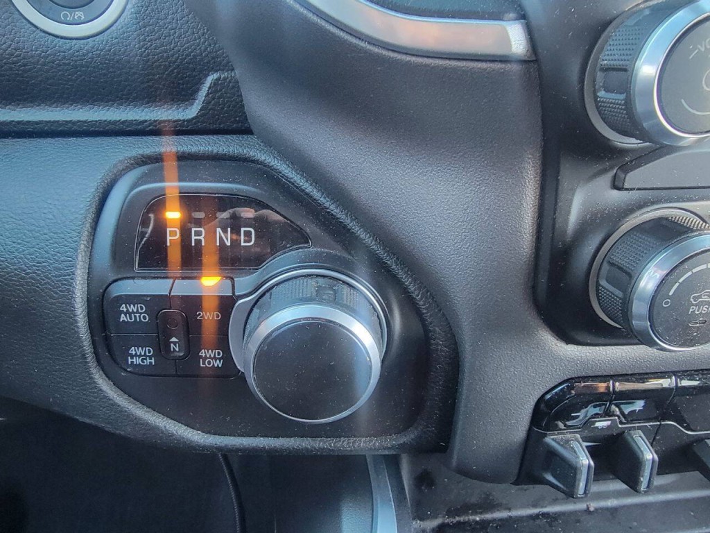 2021 RAM 1500 Image 3