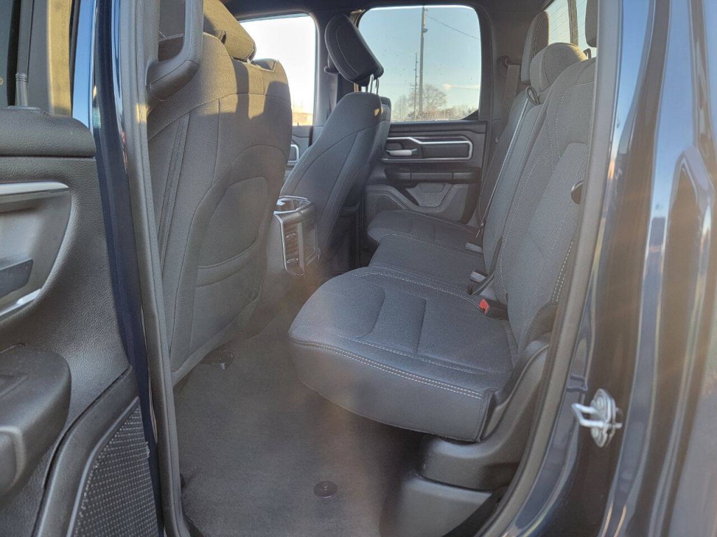 2021 RAM 1500 Image 12