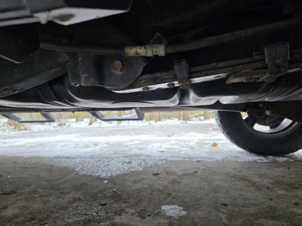 2017 Toyota Tacoma Image 25