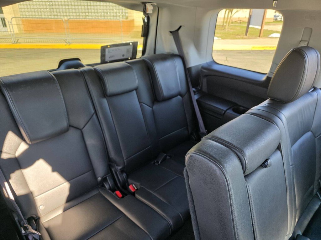 2015 Honda Pilot Image 15