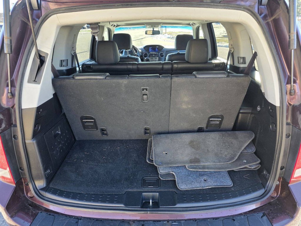 2015 Honda Pilot Image 16