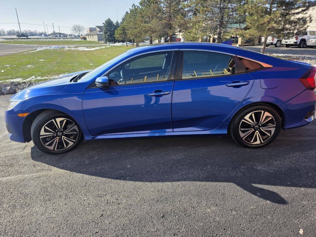 2016 Honda Civic Image 9