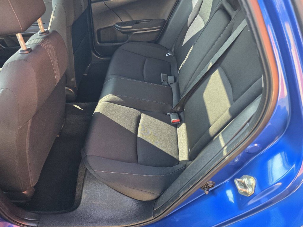 2016 Honda Civic Image 16