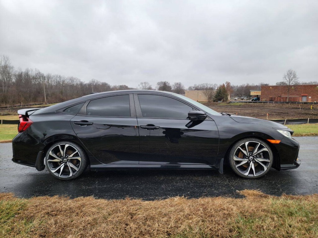 2017 Honda Civic Image 6