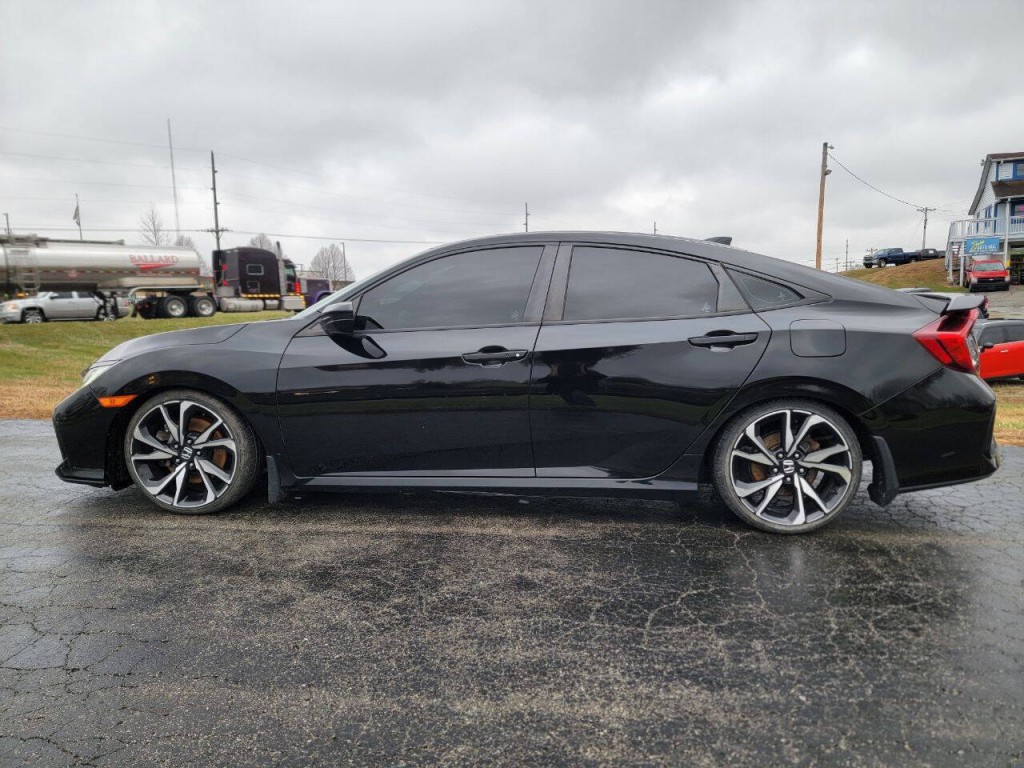 2017 Honda Civic Image 10