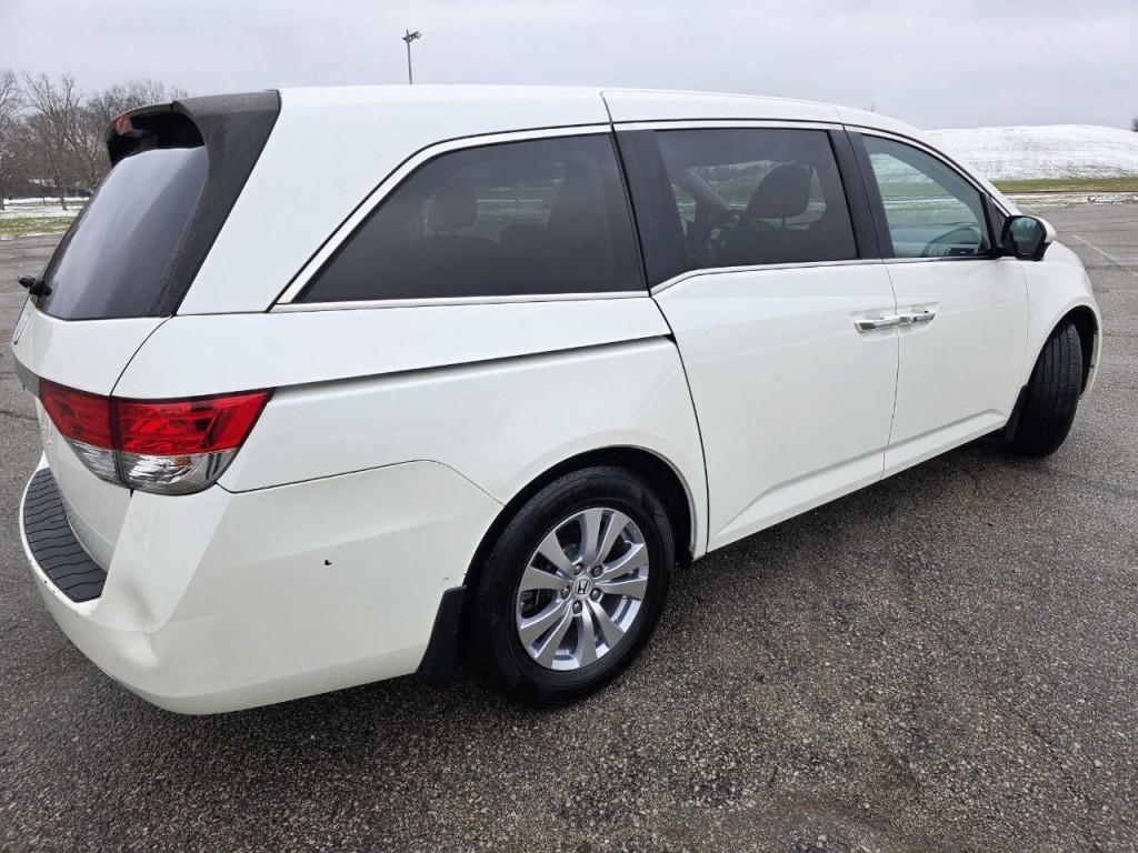 2017 Honda Odyssey Image 4