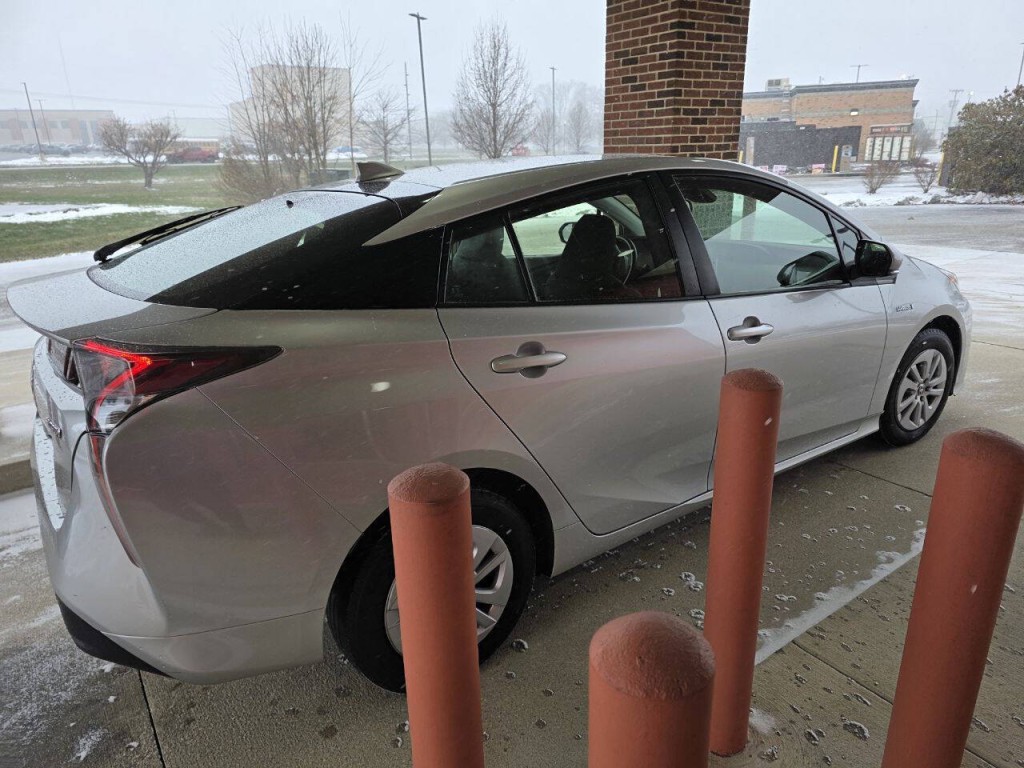 2017 Toyota Prius Image 4