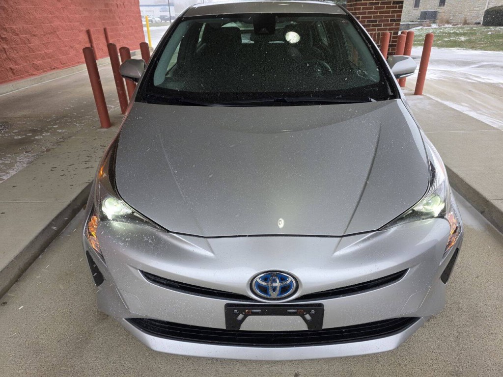 2017 Toyota Prius Image 12