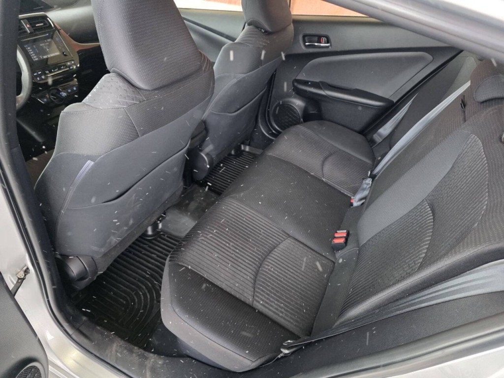 2017 Toyota Prius Image 16