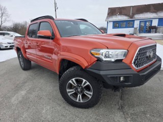 Image for 2018 Toyota Tacoma TRD Sport Double Cab 5.0 ft SB ID: 7104016
