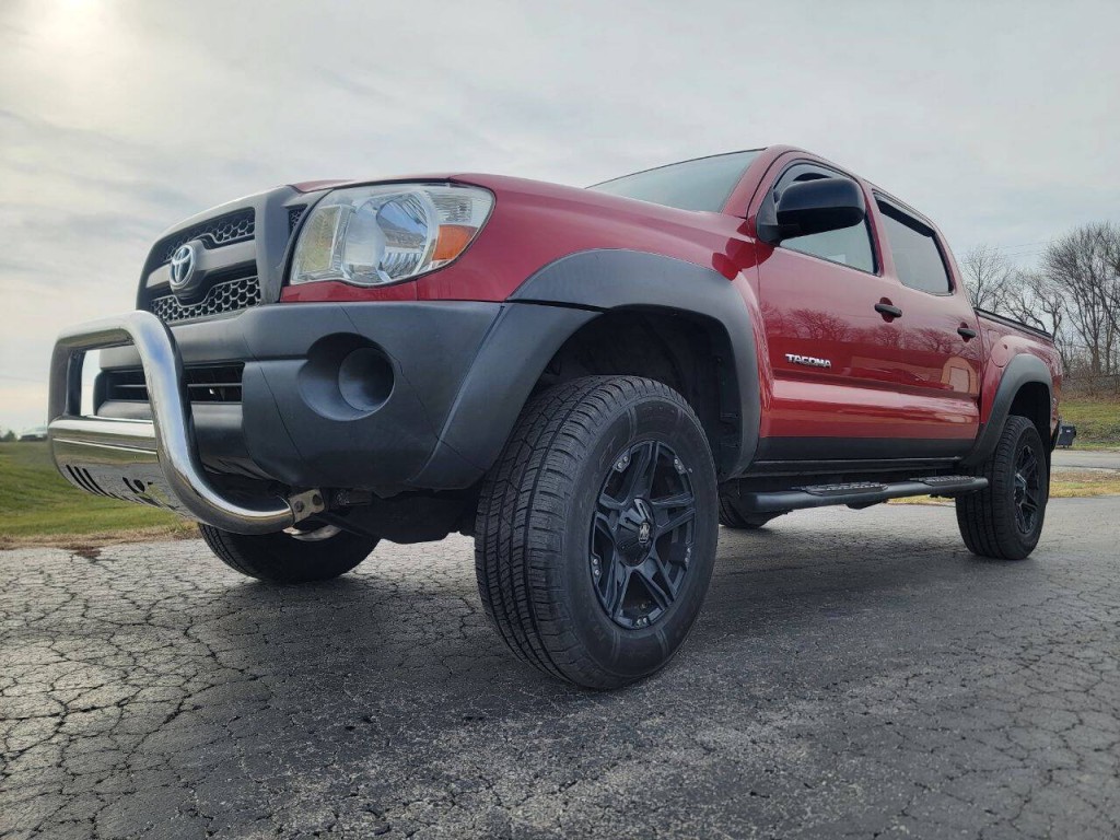 2011 Toyota Tacoma Image 3