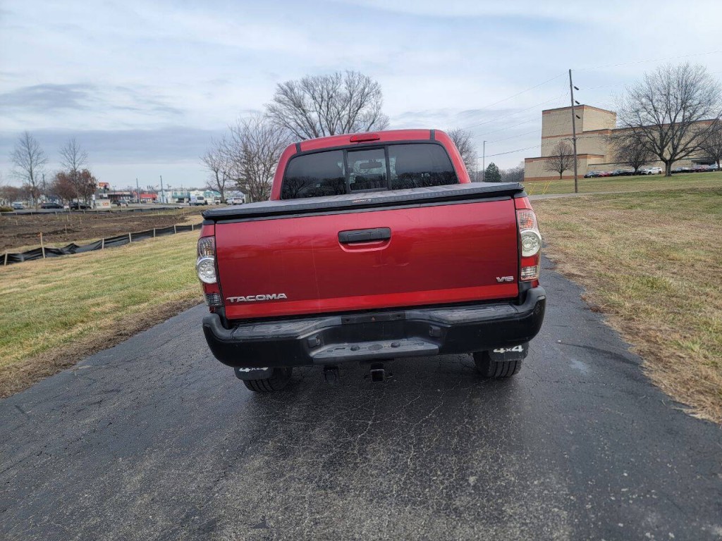 2011 Toyota Tacoma Image 8