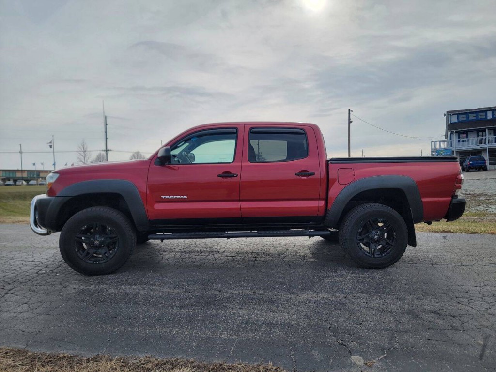 2011 Toyota Tacoma Image 10
