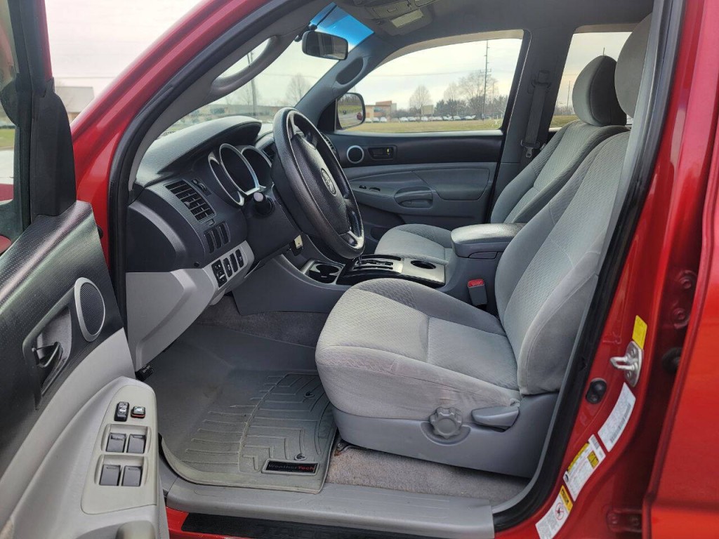 2011 Toyota Tacoma Image 11