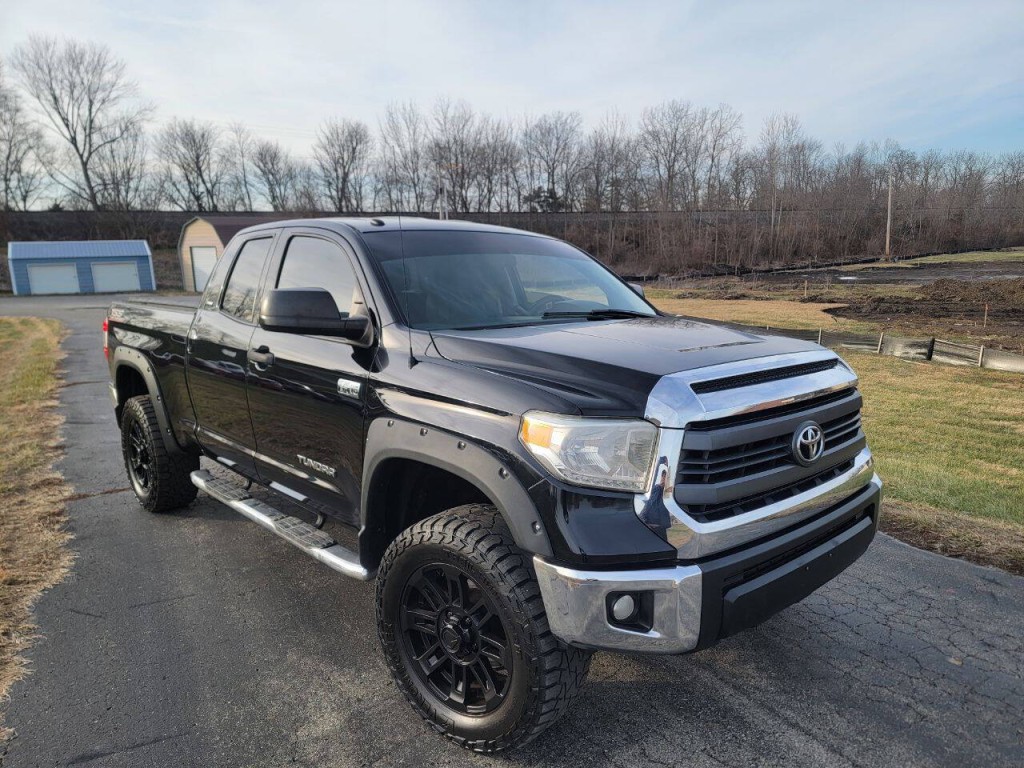 2015 Toyota Tundra Image 8