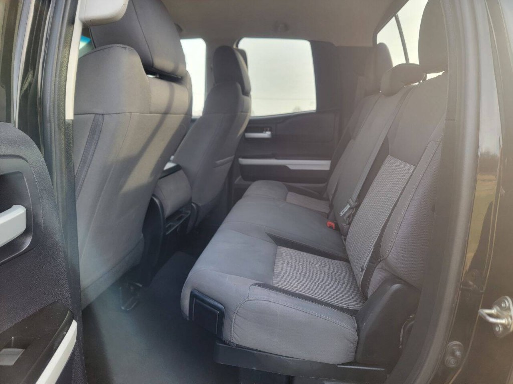 2015 Toyota Tundra Image 31
