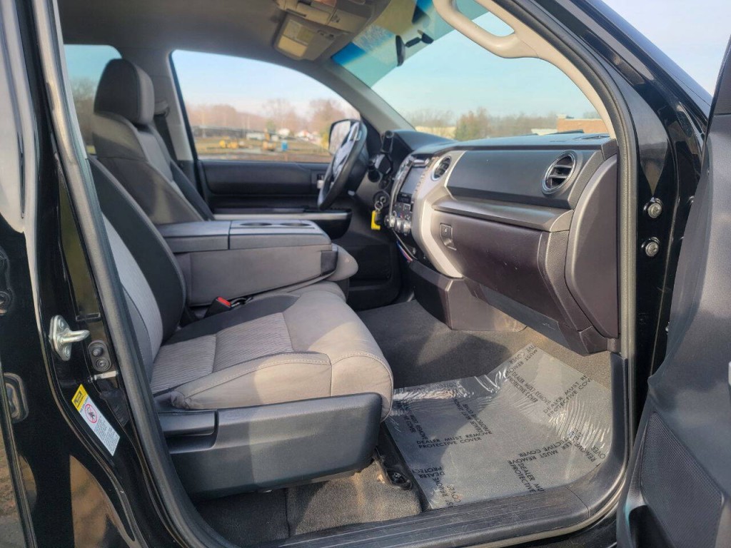 2015 Toyota Tundra Image 37