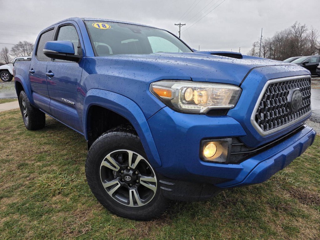 2018 Toyota Tacoma Image 1