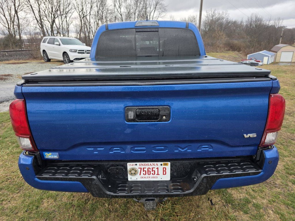 2018 Toyota Tacoma Image 6