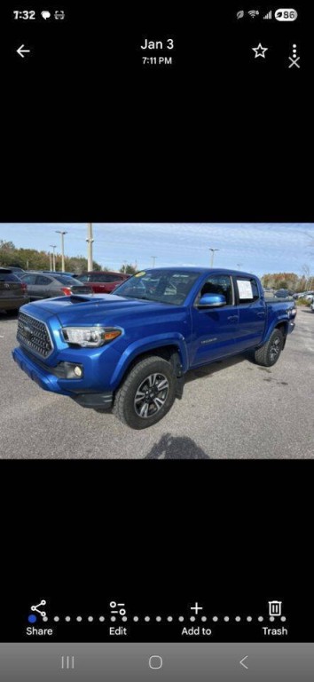 2018 Toyota Tacoma Image 32