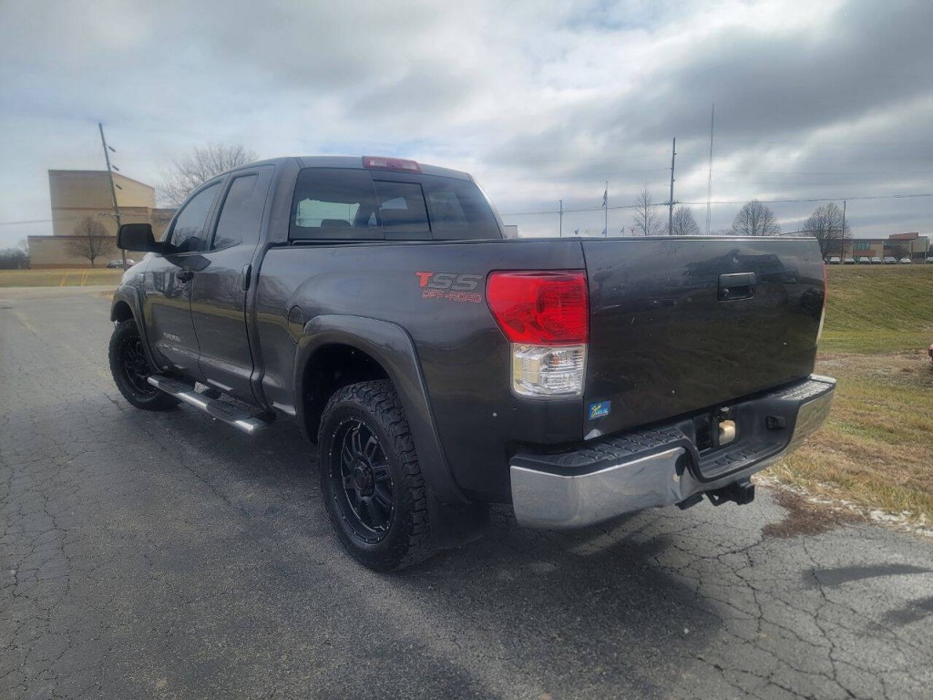 2013 Toyota Tundra Image 9