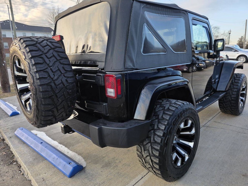 2016 Jeep Wrangler Image 6