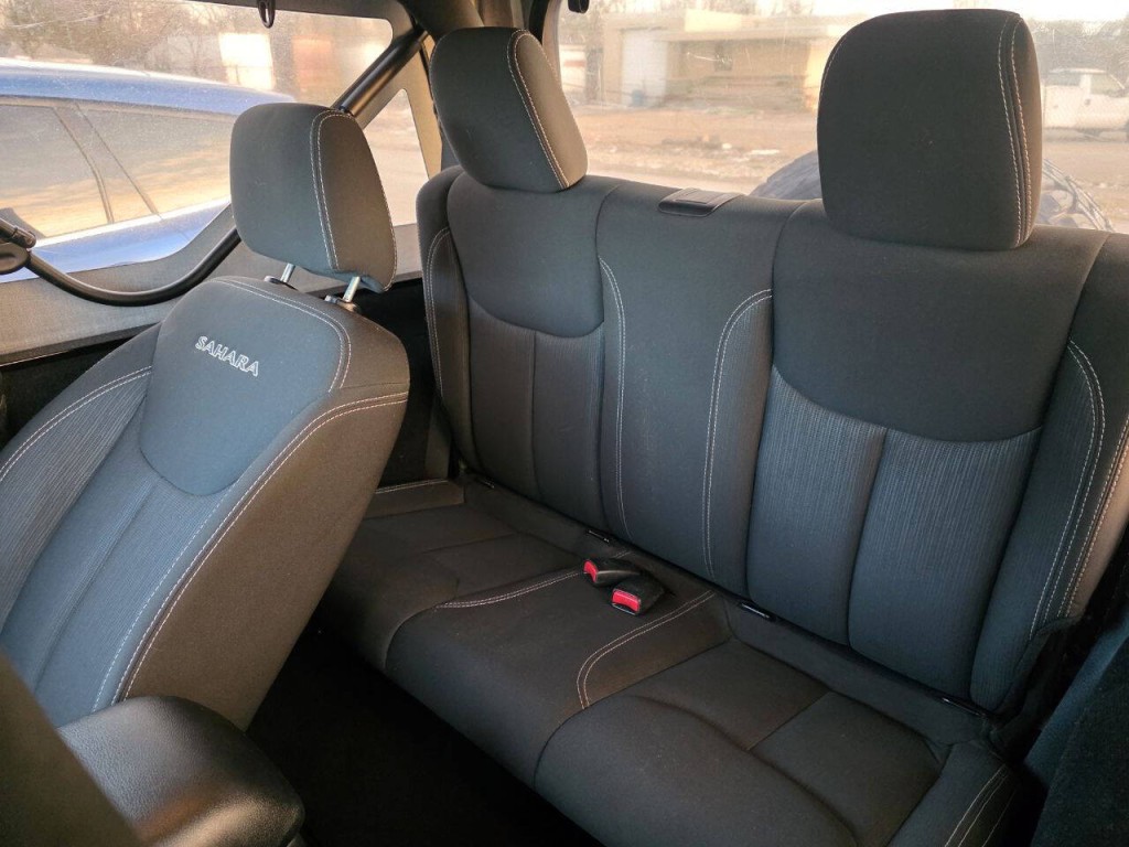 2016 Jeep Wrangler Image 13
