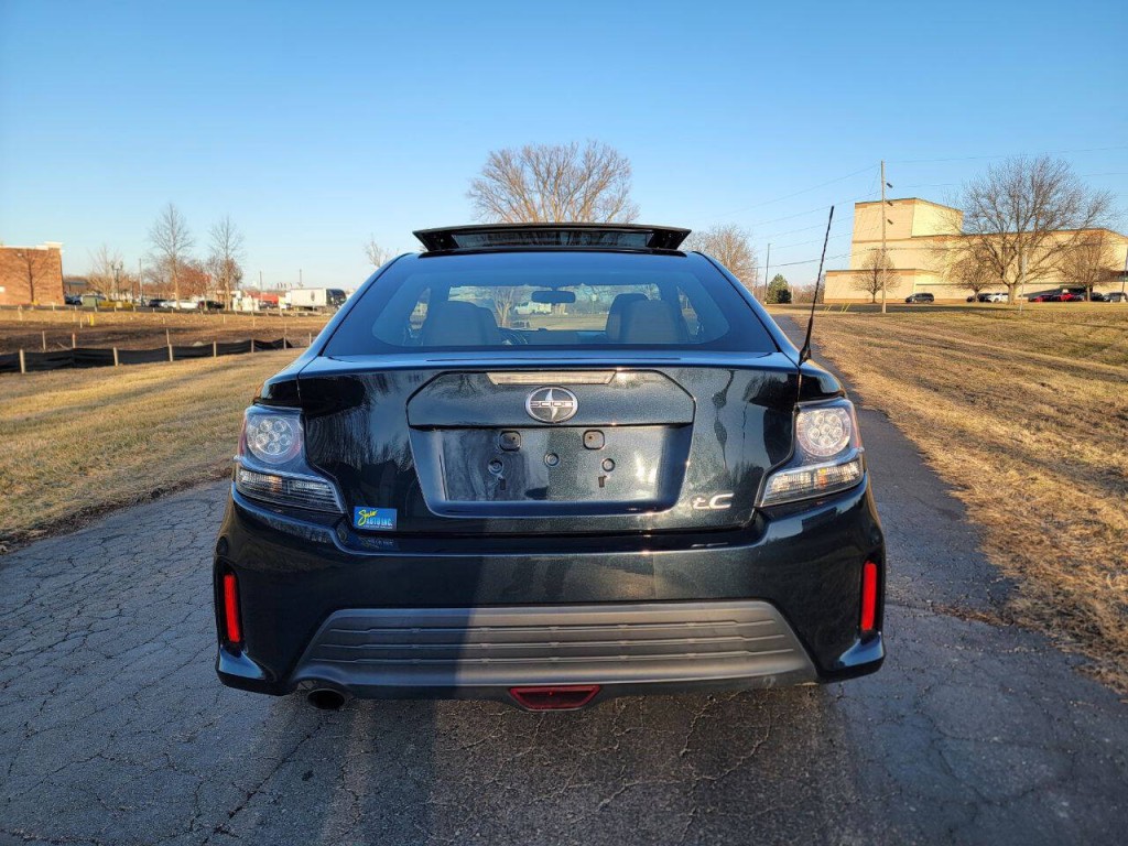 2015 Scion tC Image 8