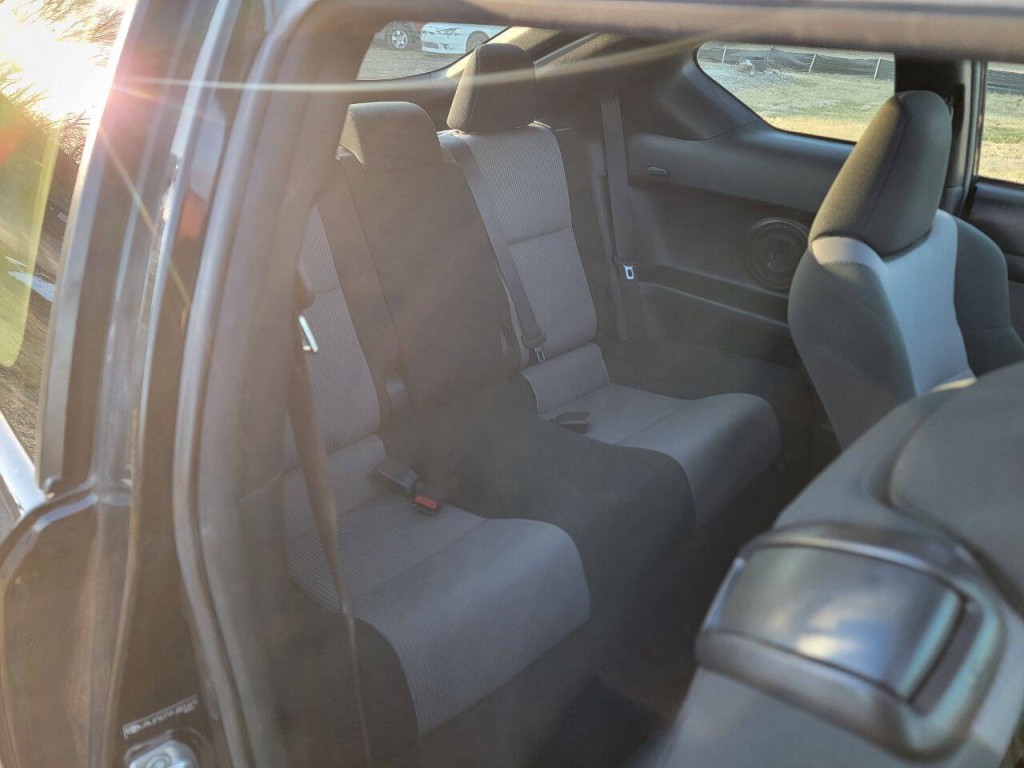 2015 Scion tC Image 14