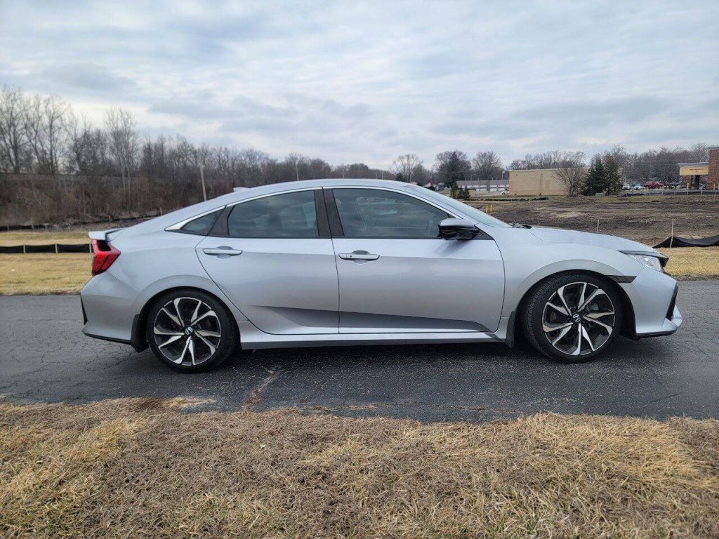 2017 Honda Civic Image 6