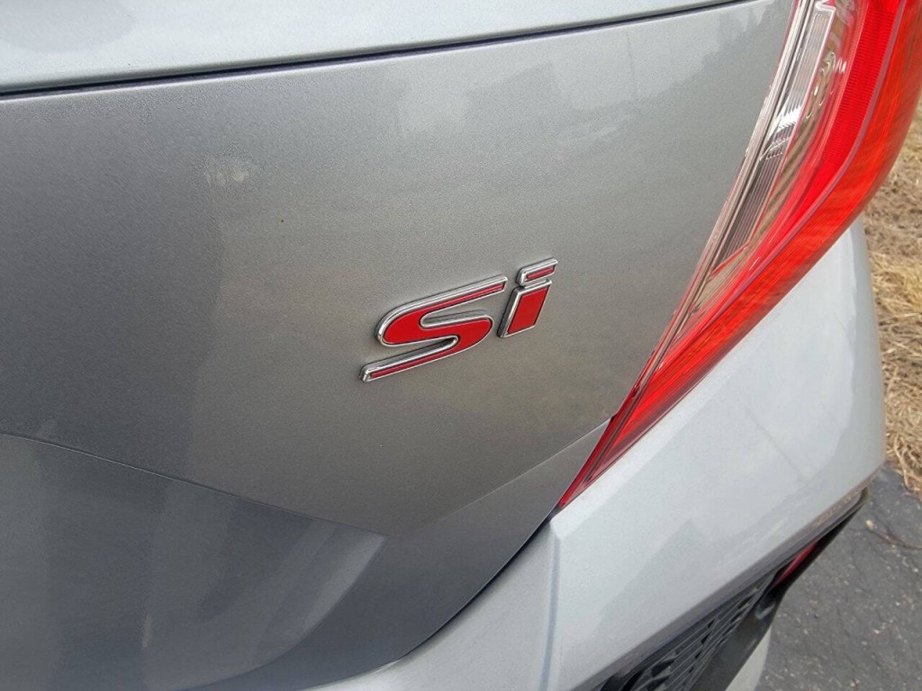 2017 Honda Civic Image 9