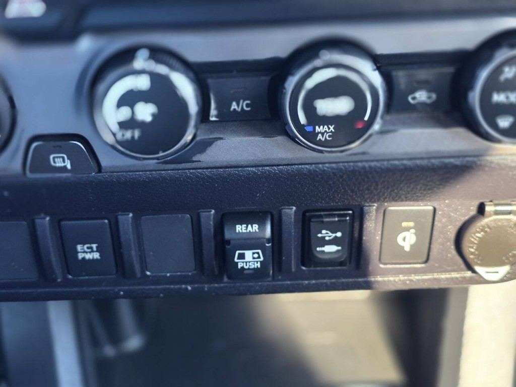 2014 Ford F-150 Image 25