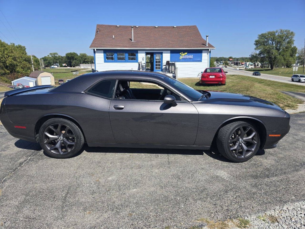 2018 Dodge Challenger Image 3