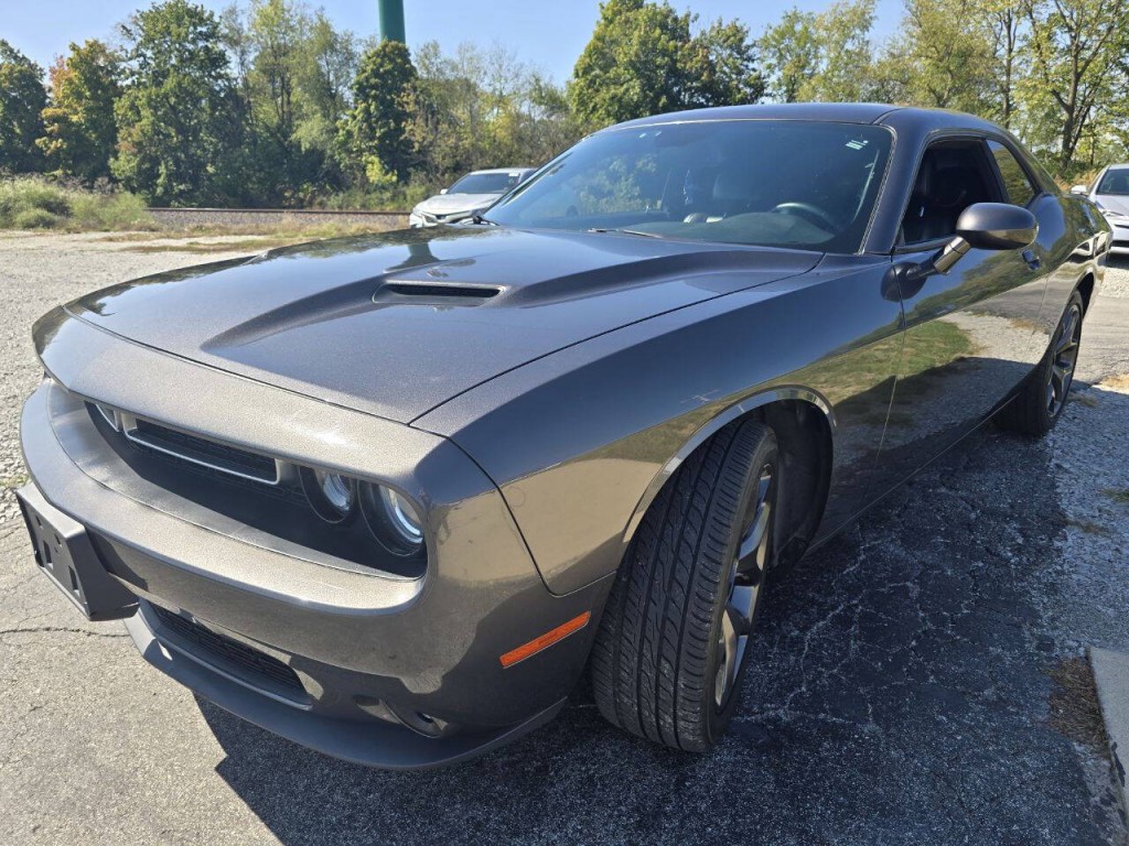 2018 Dodge Challenger Image 11
