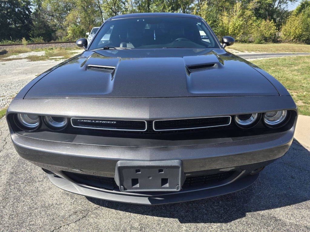 2018 Dodge Challenger Image 12