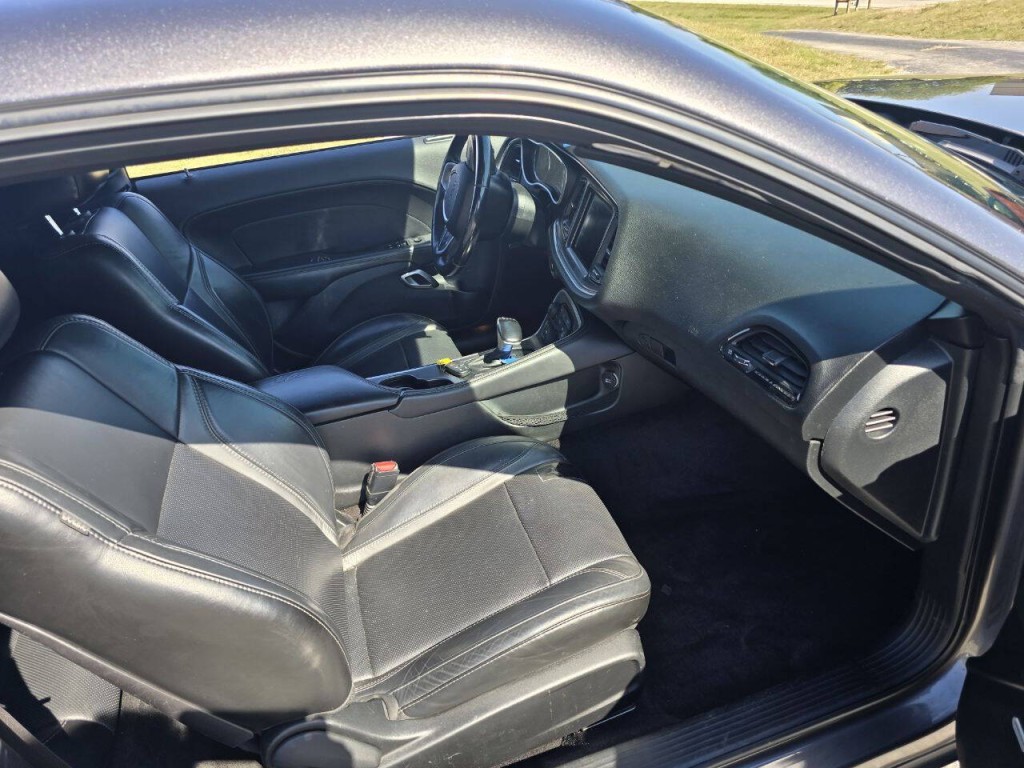 2018 Dodge Challenger Image 13