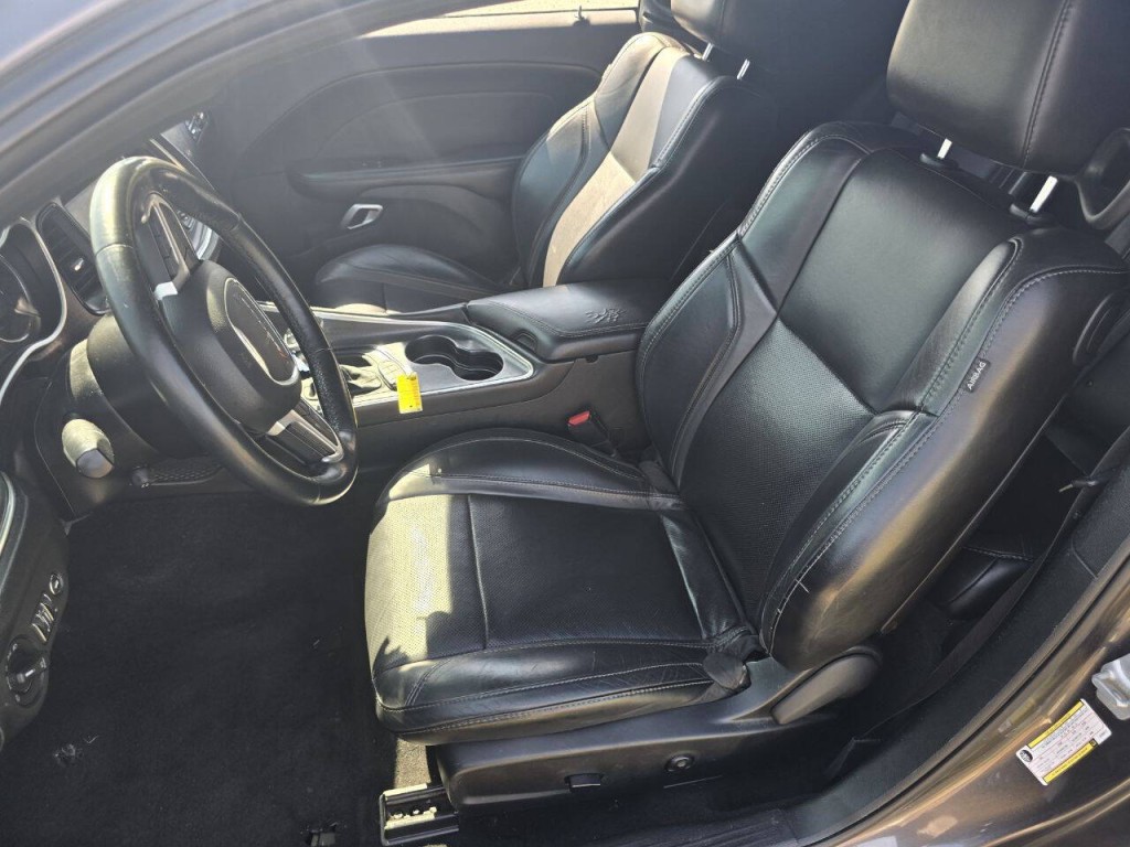 2018 Dodge Challenger Image 17