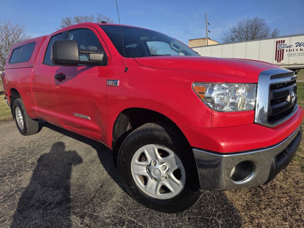 2013 Toyota Tundra Image 1