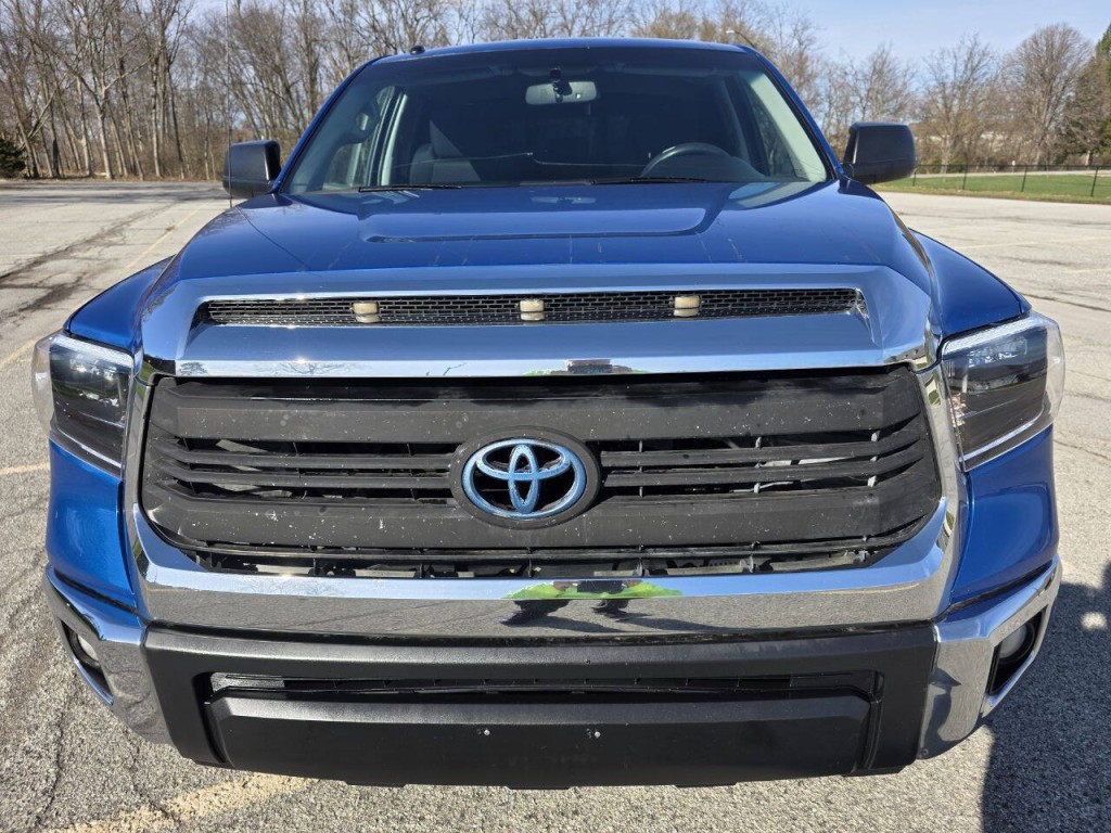 2016 Toyota Tundra Image 12