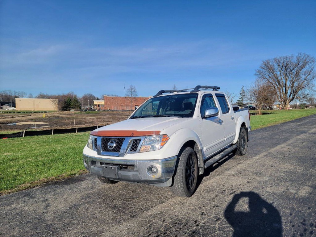 2011 Nissan Frontier Image 2