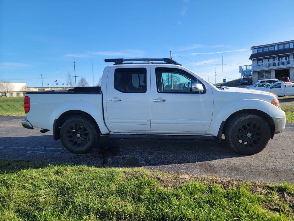 2011 Nissan Frontier Image 6