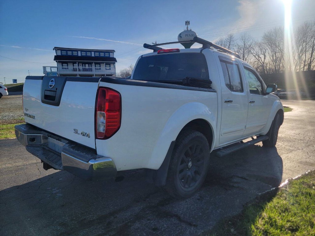 2011 Nissan Frontier Image 7