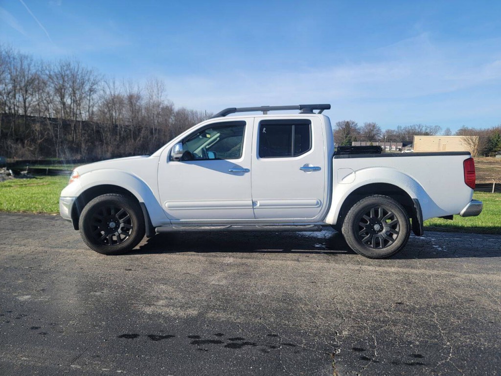 2011 Nissan Frontier Image 10