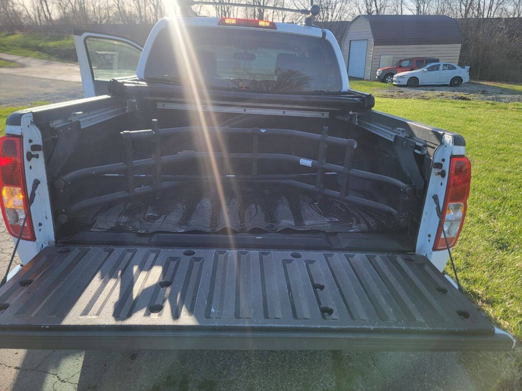 2011 Nissan Frontier Image 13